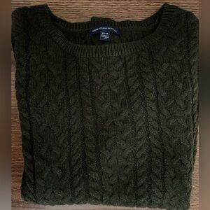 Women’s American Eagle lightweight cable knit sweater, size XS.